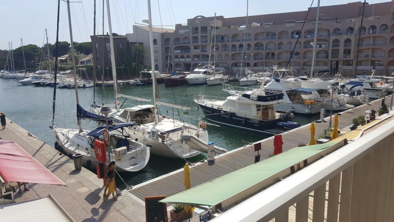 Port La Gavine Vue Mer Hyeres Exterior photo